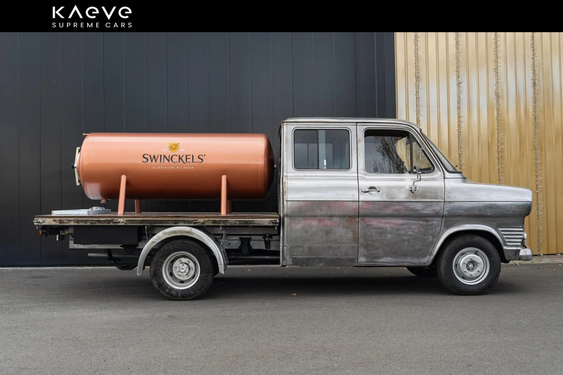 37726562-8.jpg